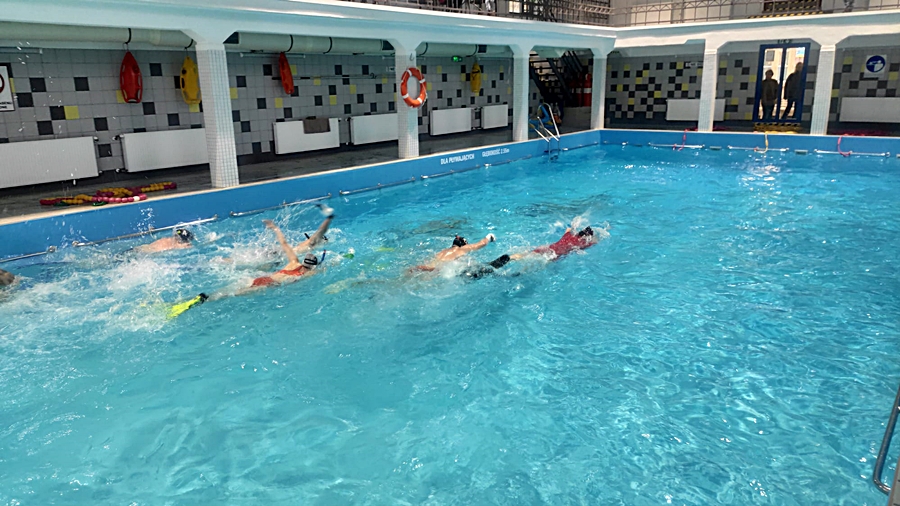 Hokej pod wodą Walenie Siemianowice Śląskie Trening 5 XI 2022. Koniec Walenia czyli Amatorska Liga Hokeja Pod Wodą